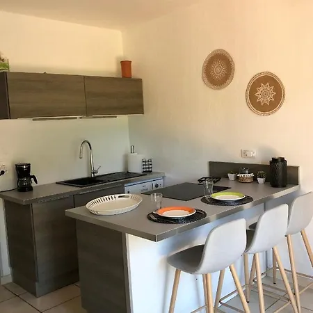 Super Cap D Avec Jardin Et Piscine A 2 Pas De La Апартаменти *